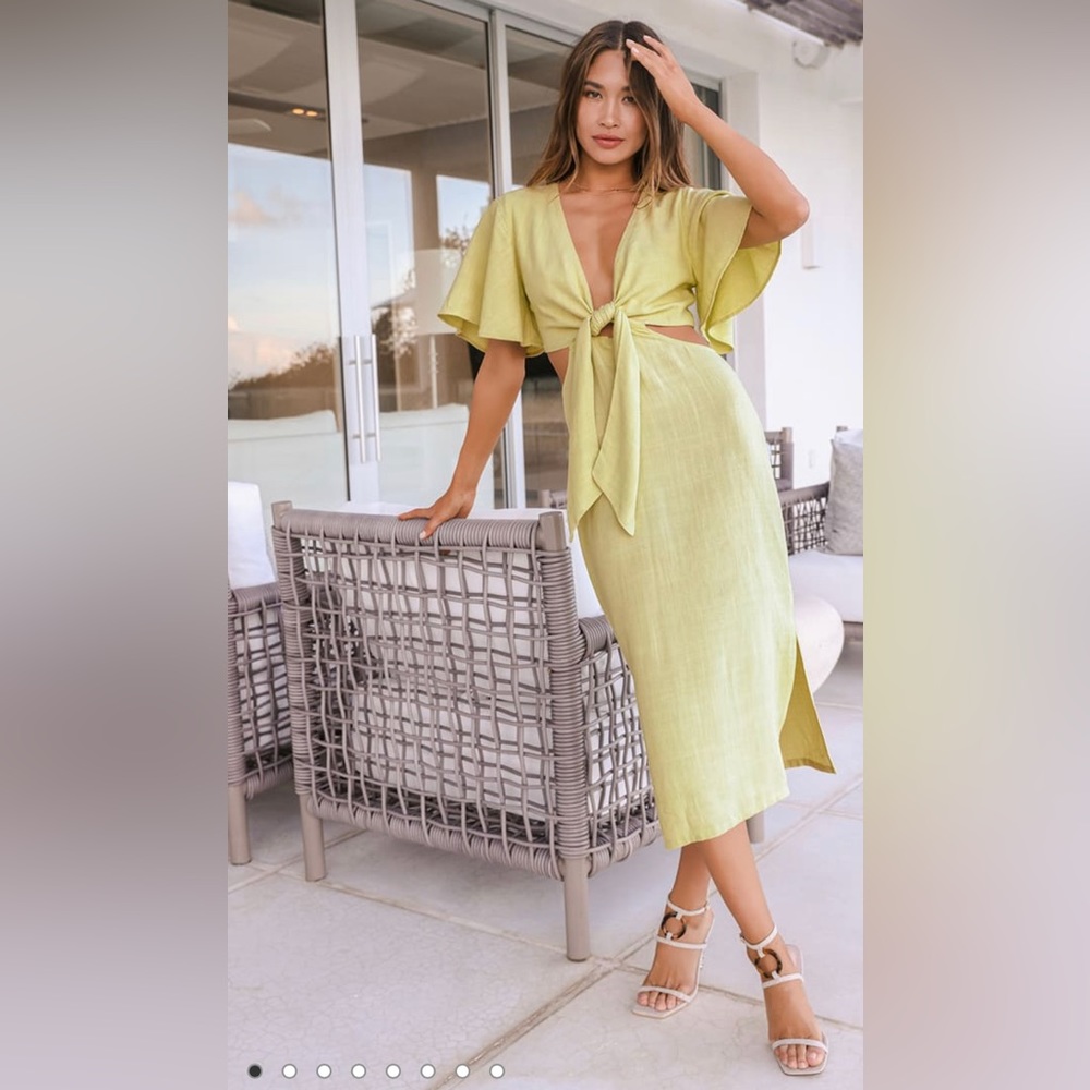NWT Lulus Summer Journey Light Green Tie Front Cutout Midi Dress